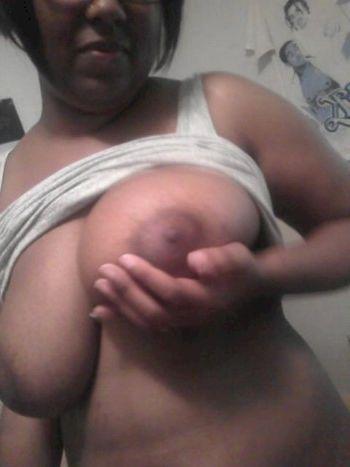 Grosse femme noire dispo pour baiser ou partouzer à la Guadeloupe
